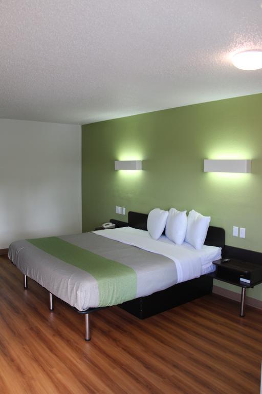 Motel 6-Cincinnati, OH - Central - Norwood Silverton Esterno foto